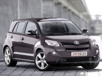 Toyota i jej Cruisery &ndash; od Land Cruisera po pojazd księżycowy